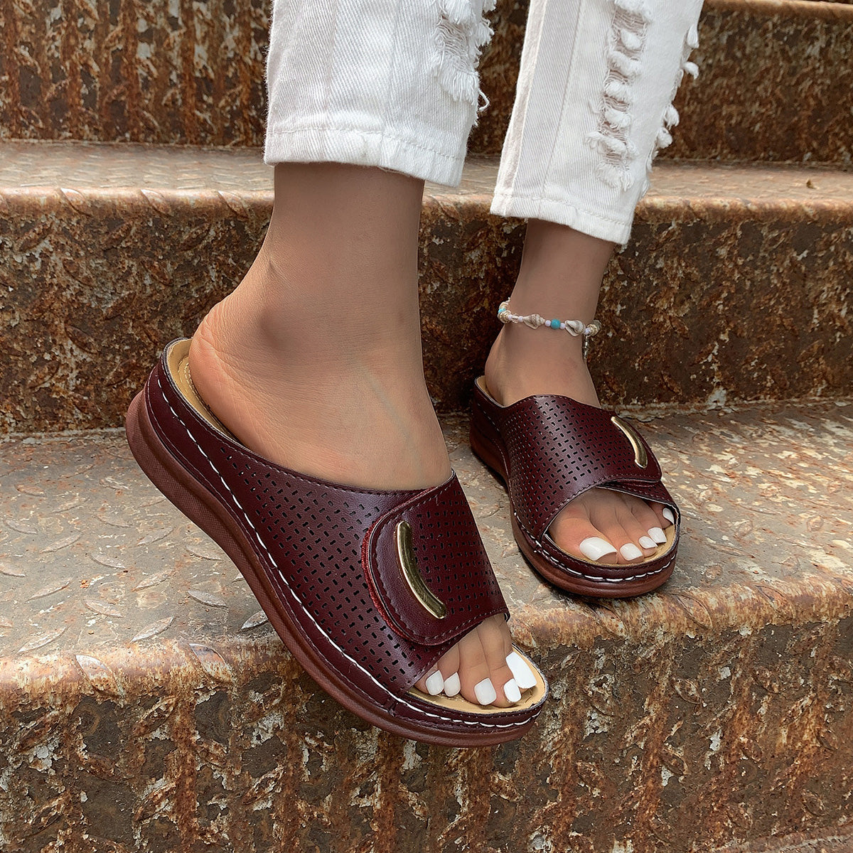 PEEP-TOE HOLLOW-OUT SANDALS