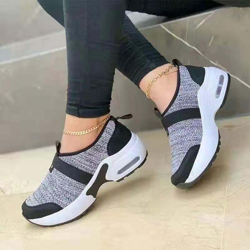 SUPER COMFORTABLE PLATFORM SNEAKERS