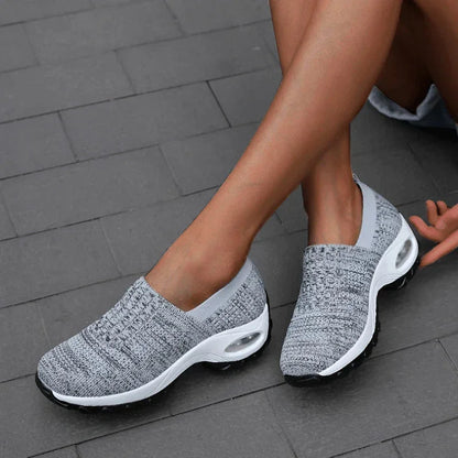 WOMEN'S AIR GO-WALK COMFY PLATFORM SNEAKERS