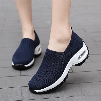 WOMEN'S AIR GO-WALK COMFY PLATFORM SNEAKERS