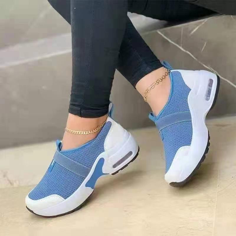 SUPER COMFORTABLE PLATFORM SNEAKERS